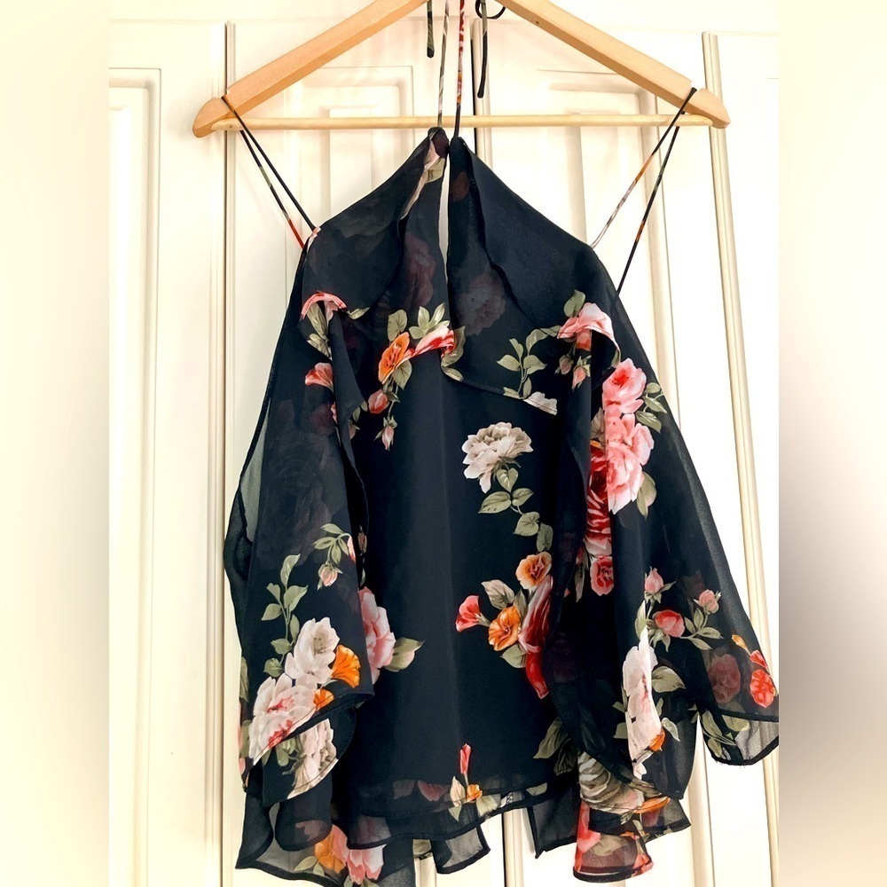Lulu's Floral Ruffle Cropped Halter Top Size‎ Small Garden Bohemian Festival